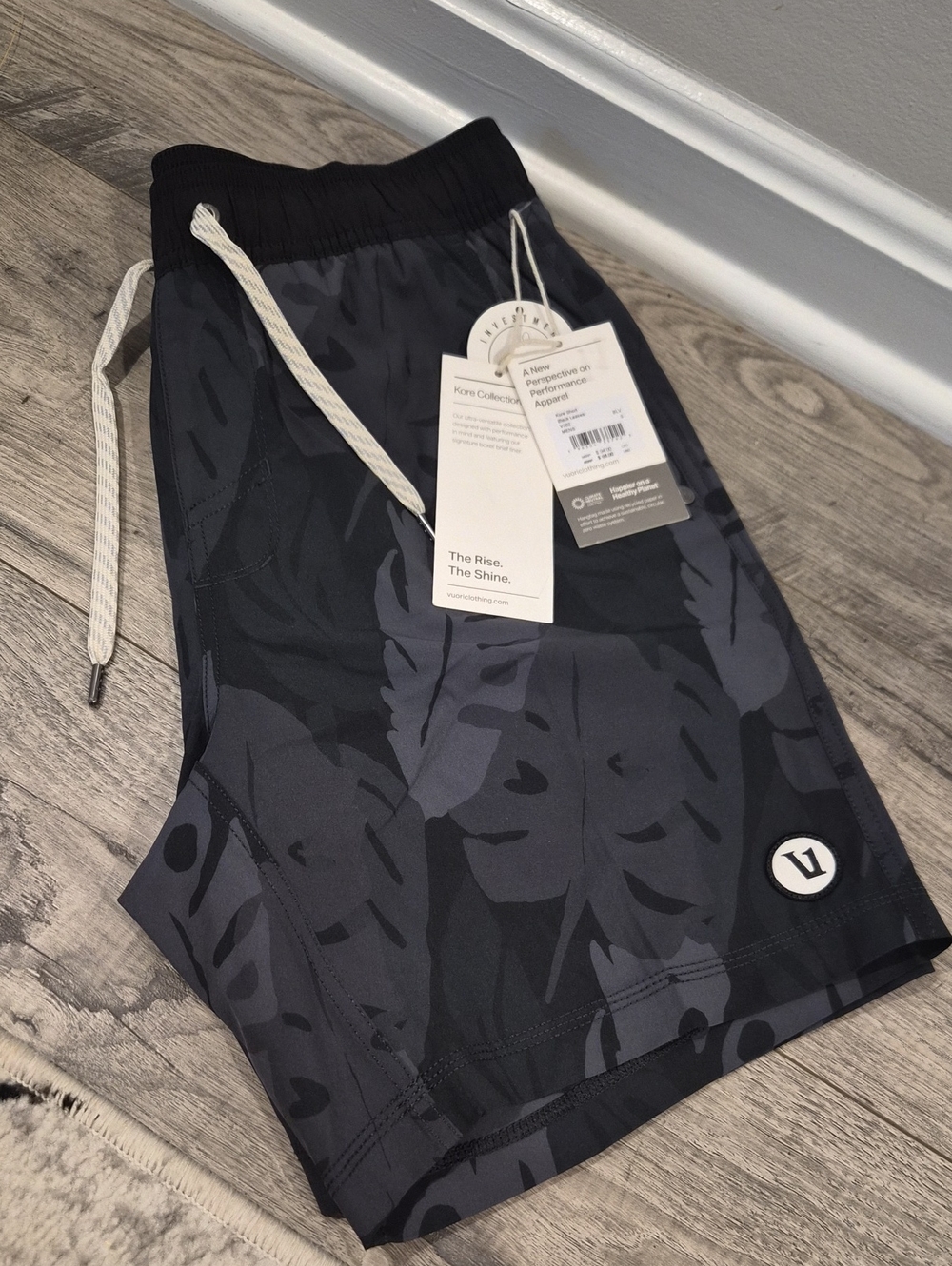 Men's Lined Shorts with Drawstring